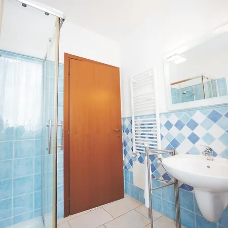 Apartment Il Terrazzo Su - Goelba Nisporto